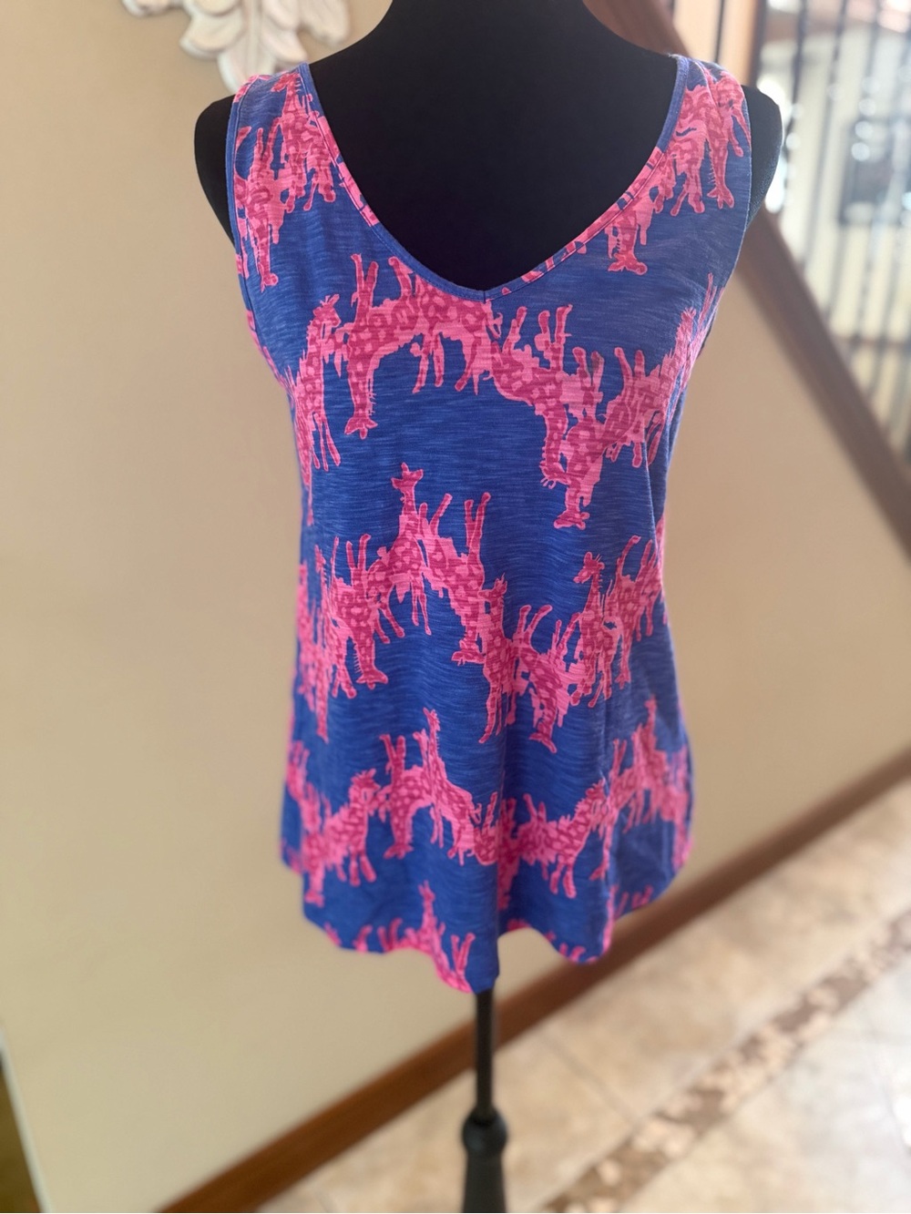Lilly Pulitzer NWOT Giraffe Print Tank Top | Size Small | Blue & Pink Sleeveless